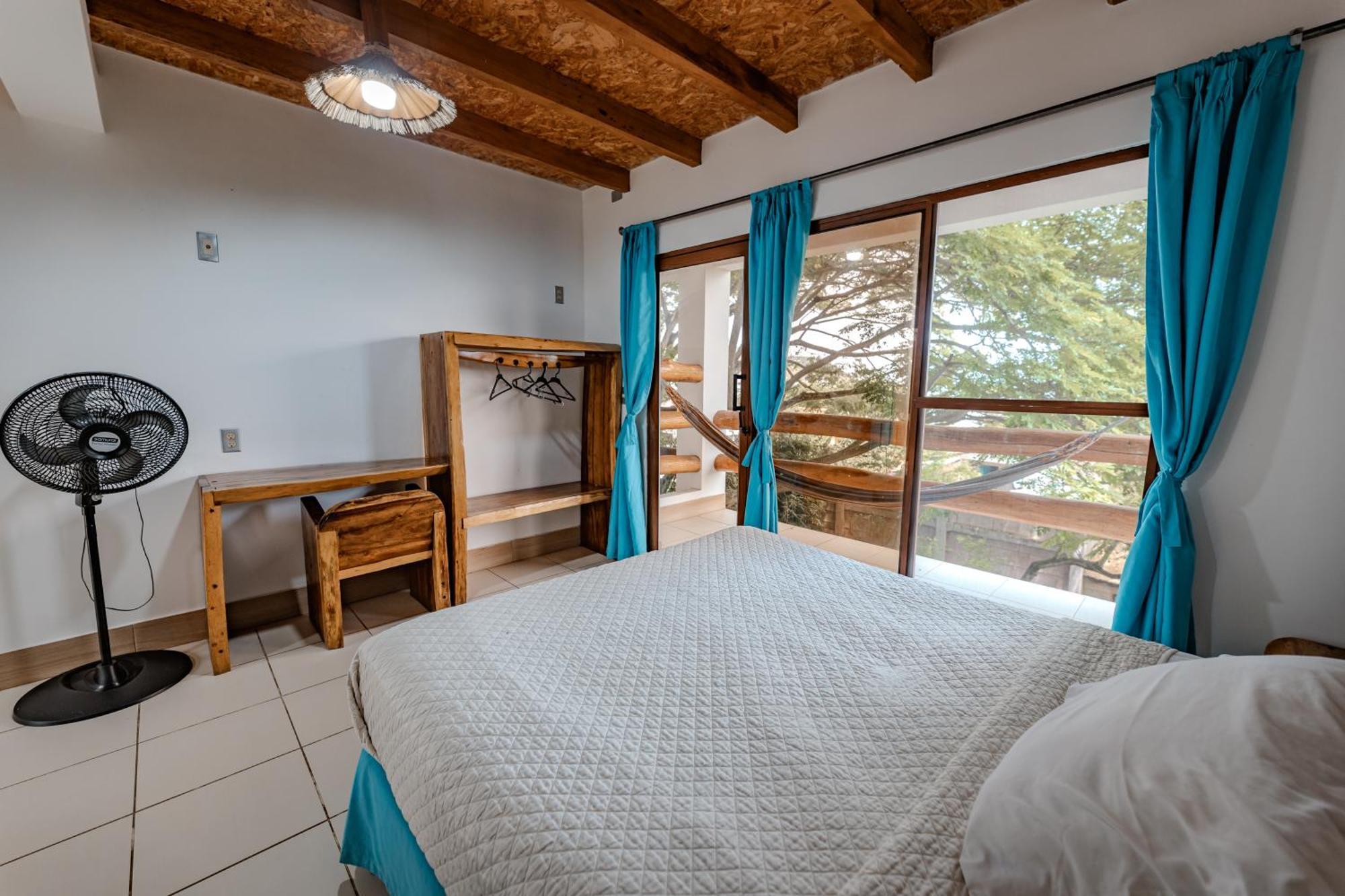 Hotel Nantu Hosteria Пуэрто-Лопес Экстерьер фото