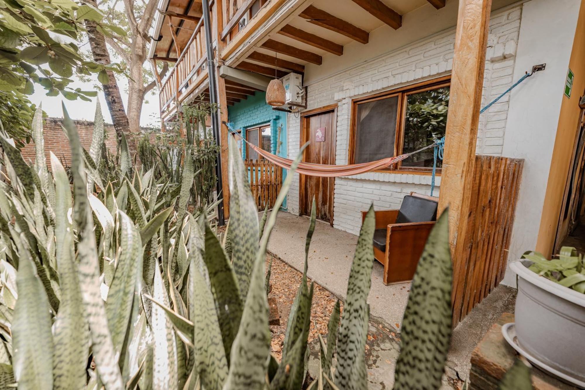 Hotel Nantu Hosteria Пуэрто-Лопес Экстерьер фото