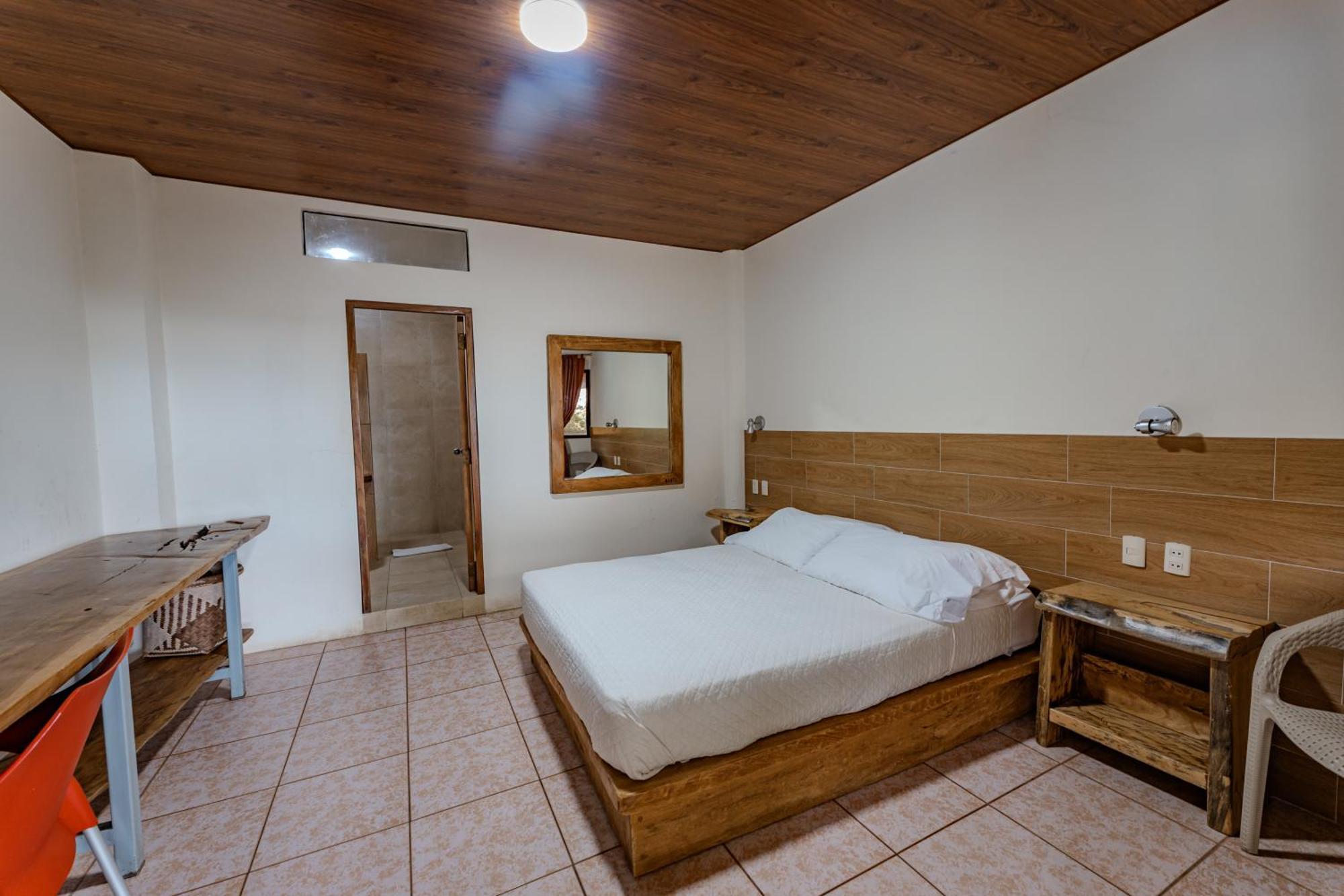 Hotel Nantu Hosteria Пуэрто-Лопес Экстерьер фото